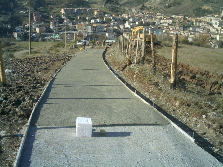 costruzione strada privata